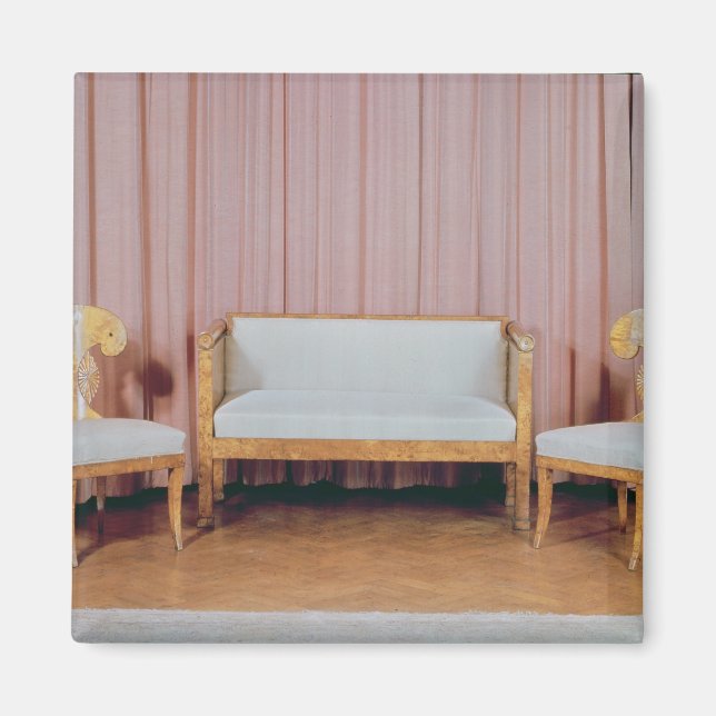 Imã Sofa e duas cadeiras, passarinho Karelian, 1810-20 (Frente)