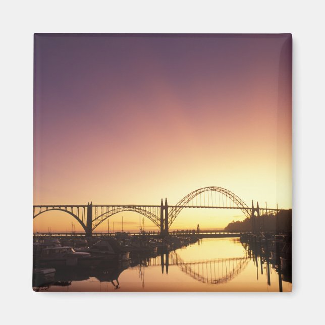 Imã Sol se pondo atrás da ponte de Newport, Oregon (Frente)
