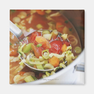 Imã Sopa vegetal na bandeja