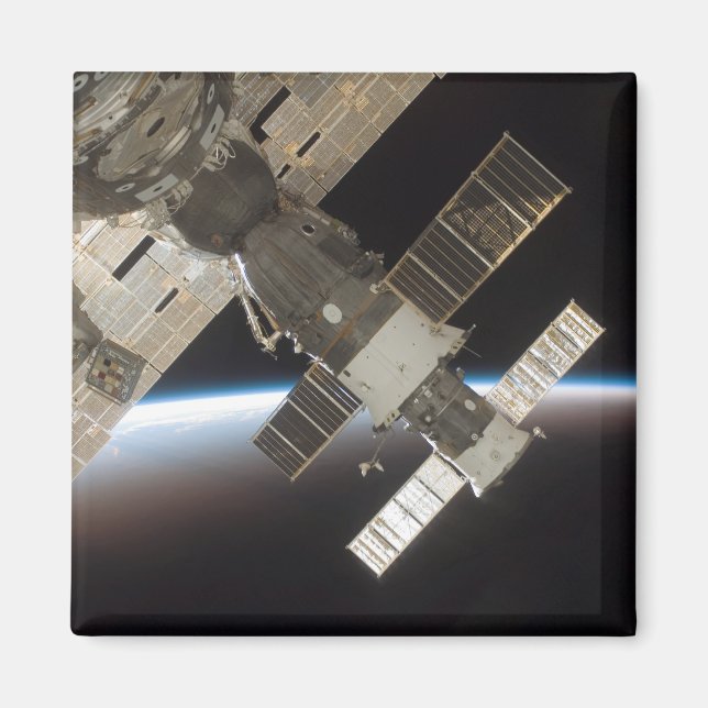 Imã Soyuz atracado 13 (Frente)
