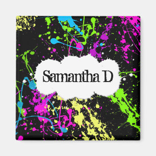 Imã Splatter de néon retro fresco da pintura no preto