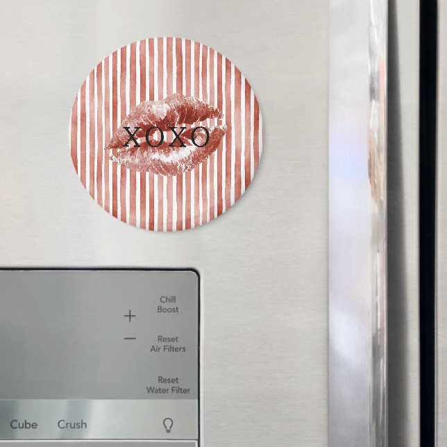 Imã Stripes Red Lips Kiss XOXO  (In Situ (Fridge))