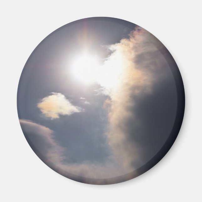 Imã Sundog Rainbow Cloud Burst Roupa e presentes (Frente)