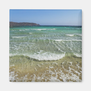 Imã Surf do oceano na praia de Elafonisi - Europa,
