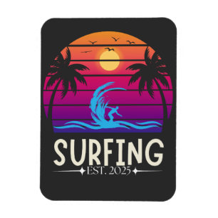 Ímã Surfing Est. surf 2025 Retro Vintage Vacay Mode