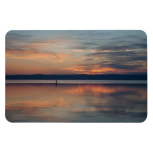 Ímã Surfista a remar em terra