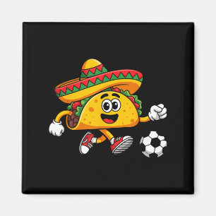 Imã Taco jogando futebol mexicano cinco de maio sombre