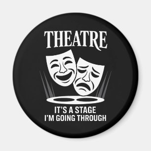 Imã Teatro é um palco pelo qual estou passando