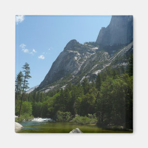 Imã Tenaya Creek no Parque Nacional de Yosemite
