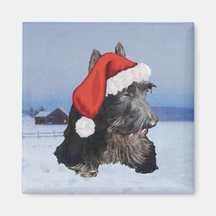 Imã Terrier Escocês Feliz com Chapéu de Papai Noel