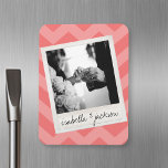 Ímã Texto Personalizado da Foto do Instagram de Casame<br><div class="desc">Um presente perfeito para noiva e noivo ou para um presente de aniversário. Adicione 1 imagem a este quadro do hipster e nomes e datas personalizados para fazer uma recordação perfeita.</div>