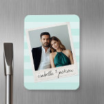 Ímã Texto Personalizado da Foto do Instagram de Casame<br><div class="desc">Um presente perfeito para noiva e noivo ou para um presente de aniversário. Adicione 1 imagem a este quadro do hipster e nomes e datas personalizados para fazer uma recordação perfeita.</div>