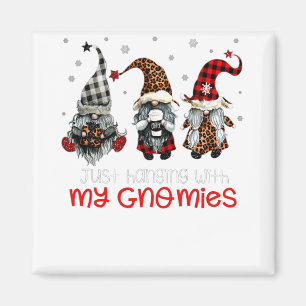 Imã Three Gnomes In Red Christmas Just Hanging With My