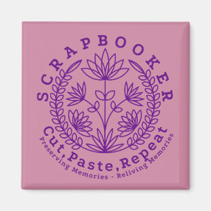 Imã Título: "Scrapbookers - Cortar, Colar e Repetir"