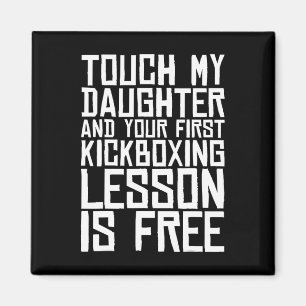 Imã Toque Minha Filha E Sua Primeira Lição De Kickboxi