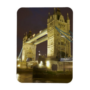 Ímã Torre Bridge e Rio Tâmisa ao anoitecer, Londres,