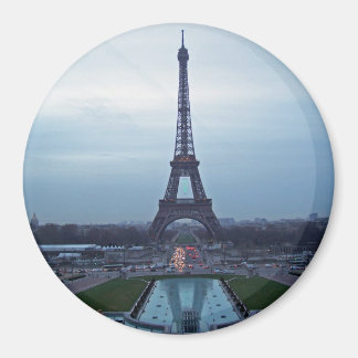 Imã Torre Eiffel ao amanhecer