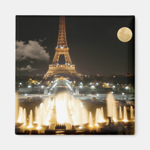 Imã Torre Eiffel na noite