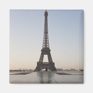 Imã Torre Eiffel no crepúsculo, Paris, Ile-de-France,