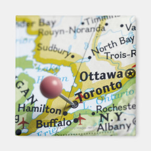 Imã Trace o pino colocado em Toronto, Canadá no mapa,