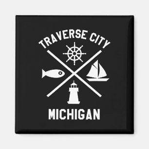 Imã Traverse City Norte Michigan Tee Sailing Boaty