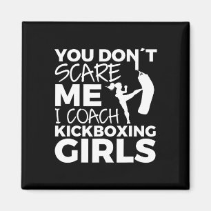 Imã Treinador de Garotas de Kickboxing