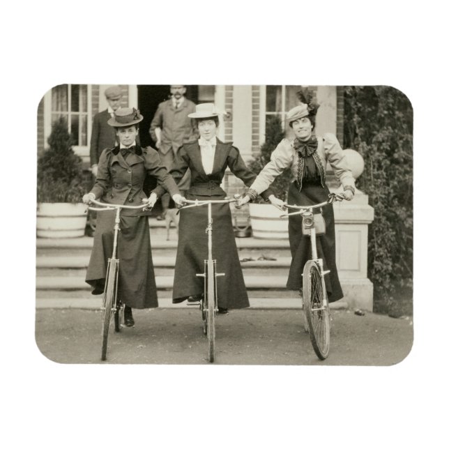 Ímã Três mulheres em bicicletas, início dos anos 1900  (Horizontal)