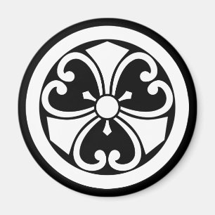 Imã Trevo de madeira com videiras de espadas