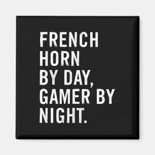Imã Trompa Francesa de Dia Gamer à Noite