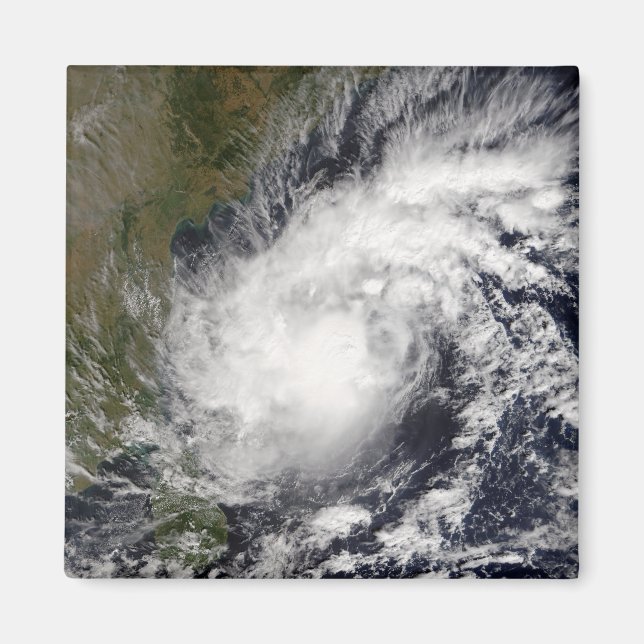 Imã Tropical Cyclone Baaz (Frente)