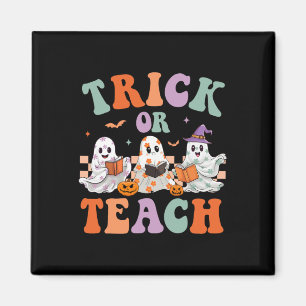 Imã Truque De Halloween De Grooven Ou Ensino De Fantas