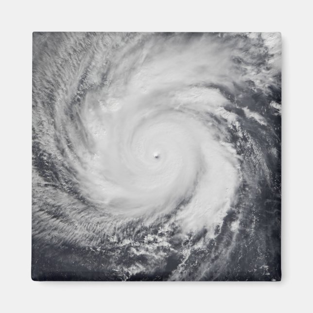 Imã Tufão Faxai no Oceano Pacífico Ocidental (Frente)