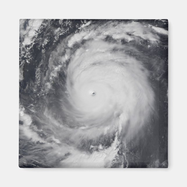 Imã Tufão Maemi no Oceano Pacífico Ocidental (Frente)