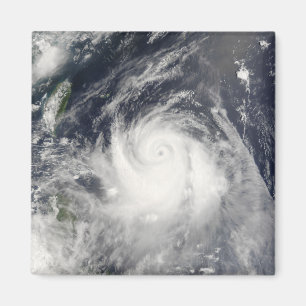 Imã Typhoon Ewiniar