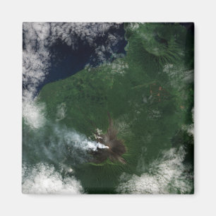 Imã Ulawun Volcano da Nova Inglaterra Summit