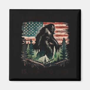 Imã Um Avô Como é Difícil de Encontrar Bigfoot Pai Pai