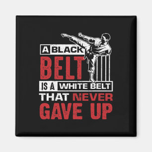 Imã Um Cinturão Negro É Um Cinturão Branco Que Nunca D