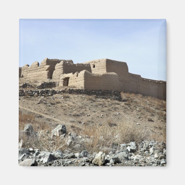 Imã Um composto fortificado na aldeia de Akbar Kh (Frente)