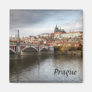 Imã Um dia tormentoso na foto da lembrança de Praga