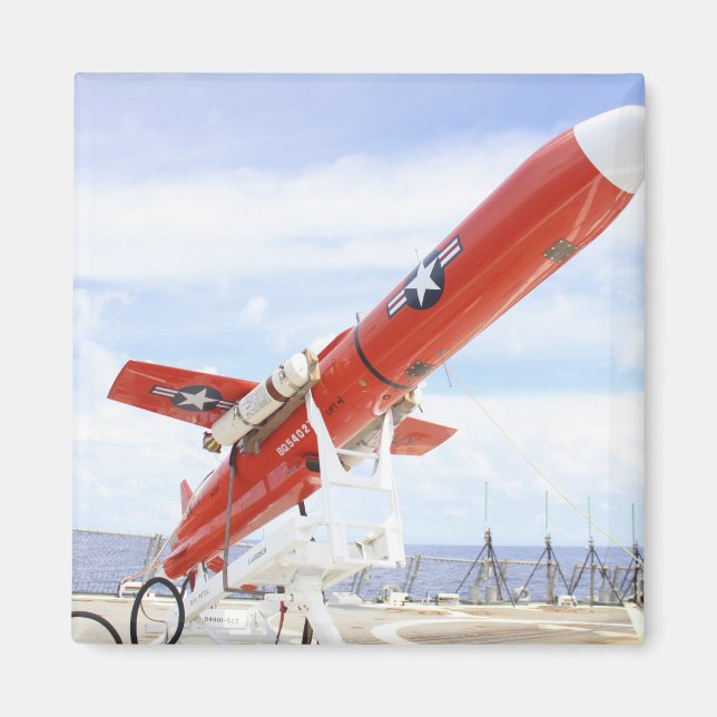 Imã Um drone Chukar BQM-74E pronto para lançamento (Frente)