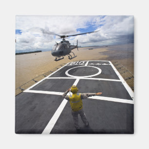 Imã Um Eurocopter brasileiro prepara-se para aterrar