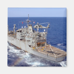 Imã Um helicóptero cancela a plataforma de vôo