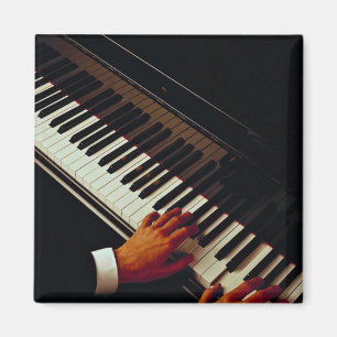 Imã Um homem que joga o piano