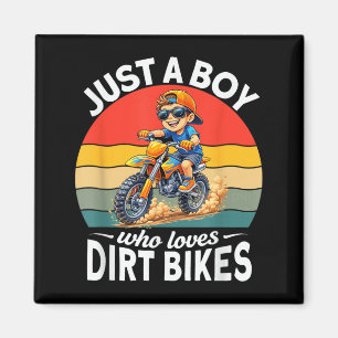Imã um Menino que Ama Bicicletas de Terra Motocross En