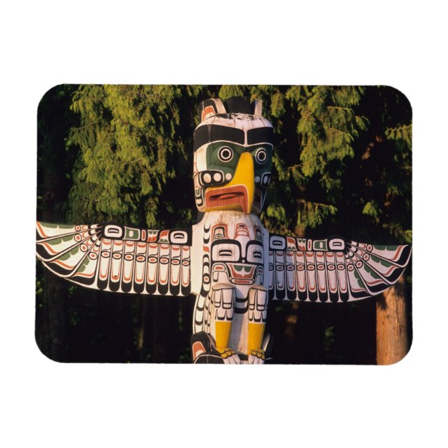 Ímã Um poste totem Em Vancouver, Canadá. (Horizontal)