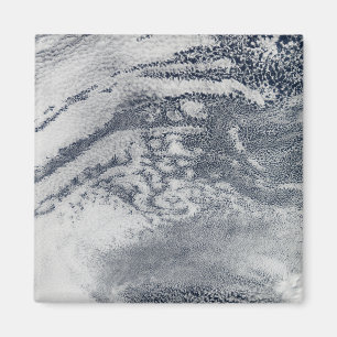 Imã Uma rede de nuvens sobre o Oceano Pacífico