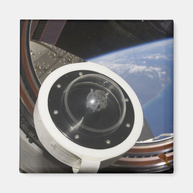 Imã Uma rocha lua (Frente)