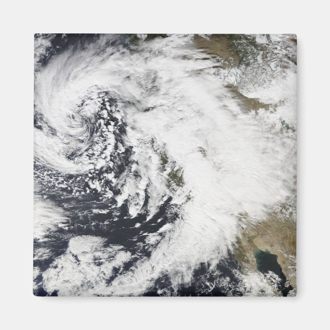 Imã Uma série de fortes tempestades com ventos fortes (Frente)