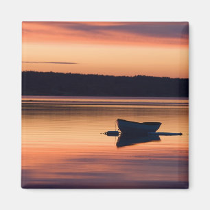 Imã Uma skiff ao nascer do sol em Eggemoggin Reach em