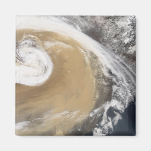 Imã Uma tempestade asiática atravessa o Pacífico